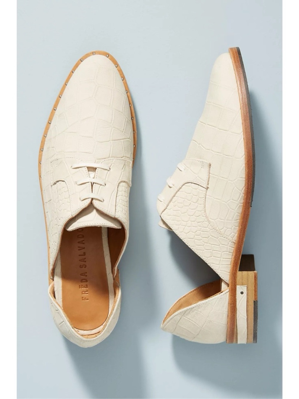 Freda Salvador • Wit Side-Cut Oxfords d'orsay flat point cream croc leather
